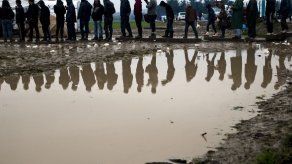 Presidente macedonio: Grecia no ayuda con los migrantes