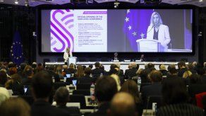 UE reúne 133 millones de dólares para migrantes venezolanos