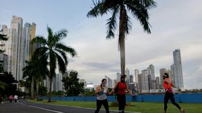 Panamá implementó desde junio de 2020 el uso obligatorio de mascarillas, tres meses después de reportarse los primeros contagios de COVID-19.