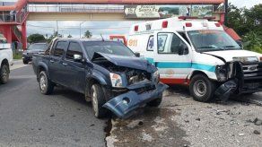 Colisión entre pick up y ambulancia en Chame deja una persona herida
