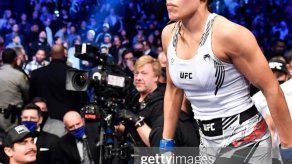 Zac Efron y Julianne Peña