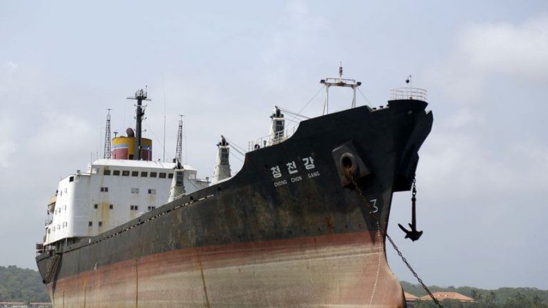 Embarcación norcoreana retenida zarpa de Panamá hacia Cuba con 32 marinos a bordo