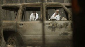 Autoridades piden ADN a familiares de víctimas de California