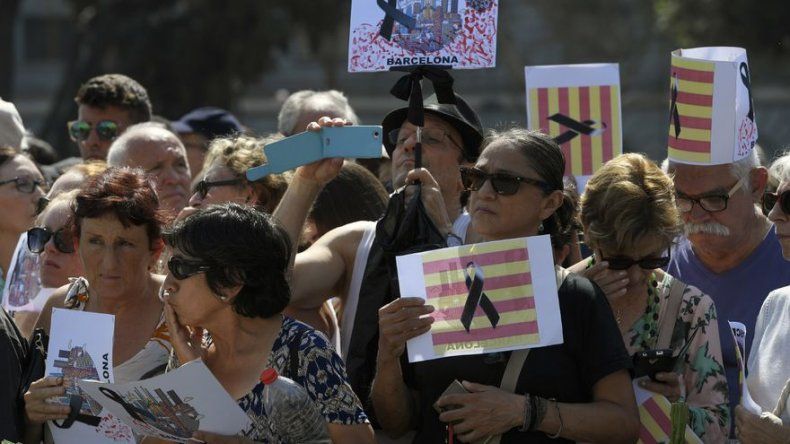 Aumentan a 14 los muertos por los atentados en Cataluña