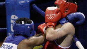 Descalificado boxeador que mordió a un rival