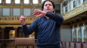 Dudamel dice que gobierno de Venezuela canceló otra gira de orquesta juvenil