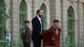 Bukele tiene en el Ejército salvadoreño un aliado contra maras y adversarios