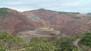 Minera desentierra oro y pueblo mexicano