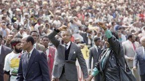 Mandela sigue hospitalizado