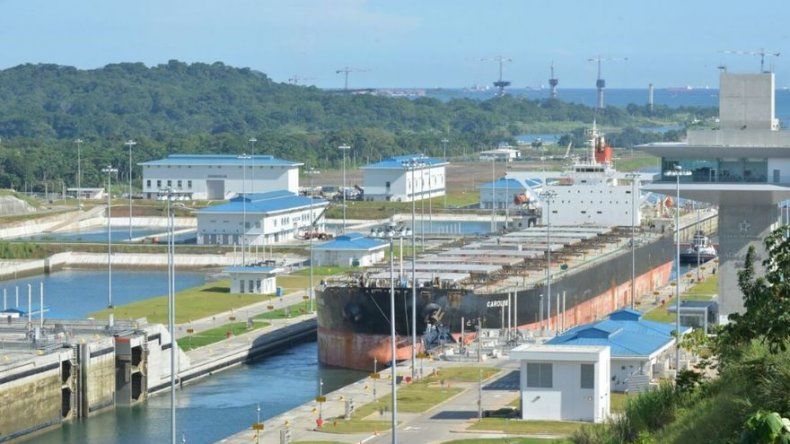 Canal de Panamá registró el tercer récord consecutivo de tonelaje diario