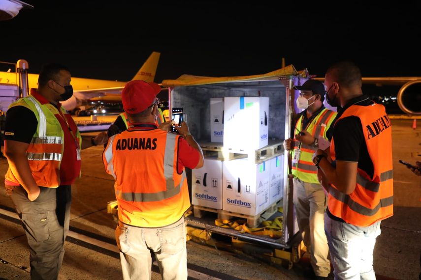 Con este nuevo embarque de dosis pediátricas anticovid se tiene como finalidad reforzar la estrategia de vacunación.