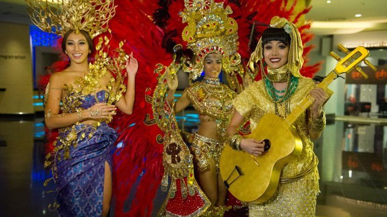 Grabación especial en traje de fantasía del Miss Universo