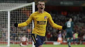 Atlético y Arsenal tratan de salvar sus temporadas