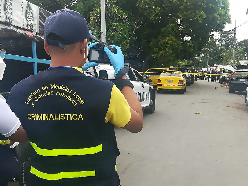 AHORA: El Ministerio Público investiga muerte de un extranjero en Parque Lefevre.