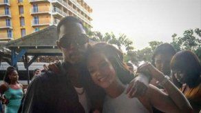 Rihanna aboga por la restricción de armas tras la trágica muerte de su primo