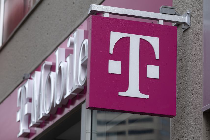 T-Mobile afirmó que avisó del problema a agencias policiales y federales.