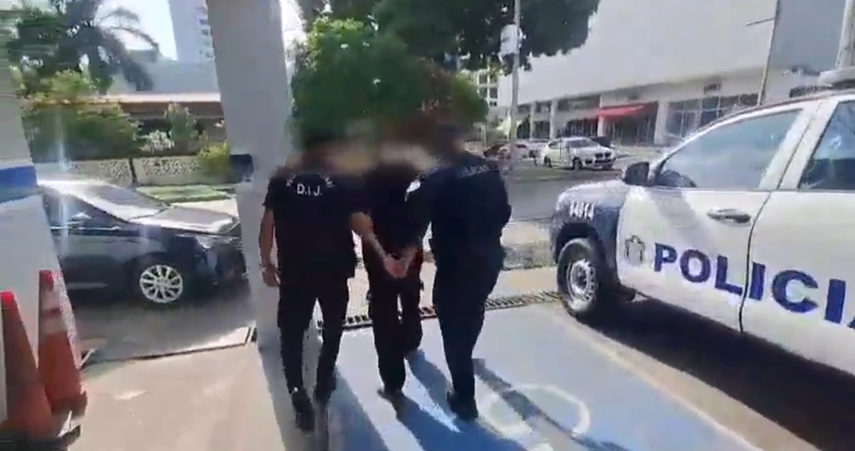 El supuesto abogado cobraba&nbsp;más de $7 mil en falsas gestiones migratorias