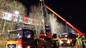Un muerto y más de una decena de heridos en Alemania en un choque de trenes