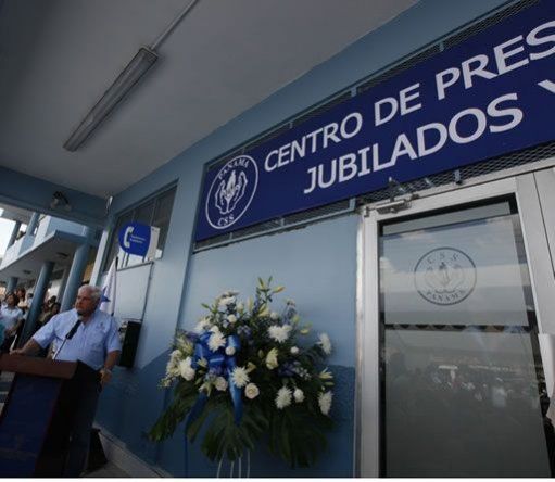 Inauguran centro de préstamos para jubilados de la CSS