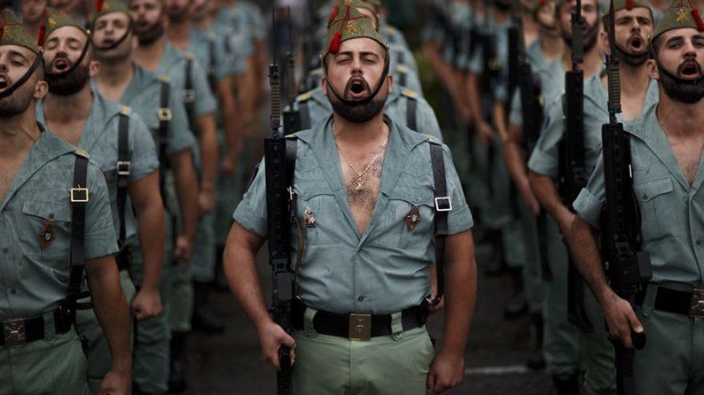 España celebra su fiesta nacional con un gobierno interino