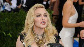 Salen a subasta más de cien fotos de Madonna desnuda