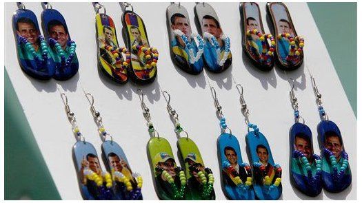 Denuncian apoyo ilegal de militares a Maduro