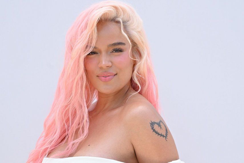 Karol G revela cómo ha logrado componer canciones exitosas.