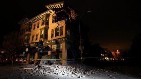 Fuerte sismo golpea California
