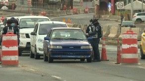 La Policía Nacional detiene a 140 personas durante el primer toque de queda La Policía Nacional detiene a 140 personas durante el primer toque de queda