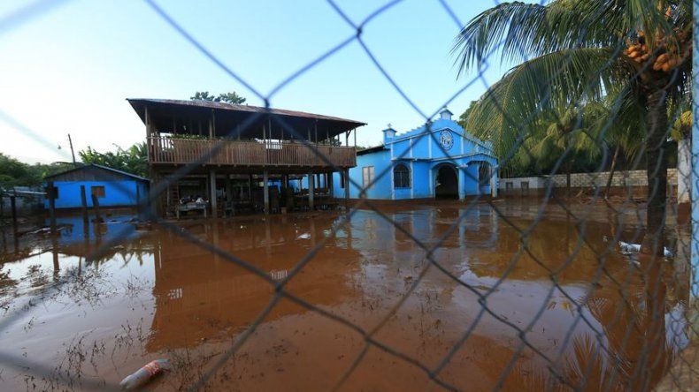 Encuentras otros dos muertos por inundaciones en Caribe guatemalteco