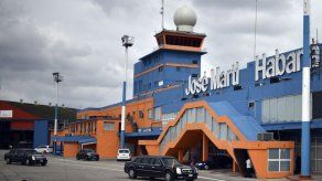 Avión comercial se estrella al despegar de La Habana