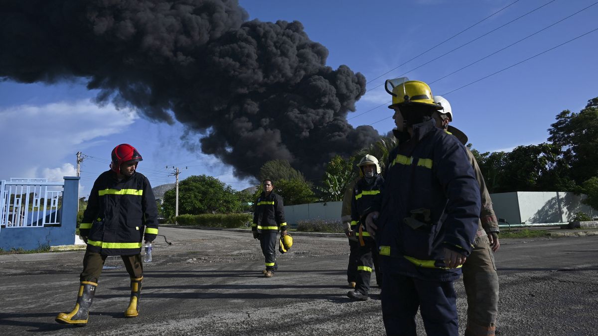 Una Setentena De Heridos Y 17 Desaparecidos En Un Incendio En El Oeste ...