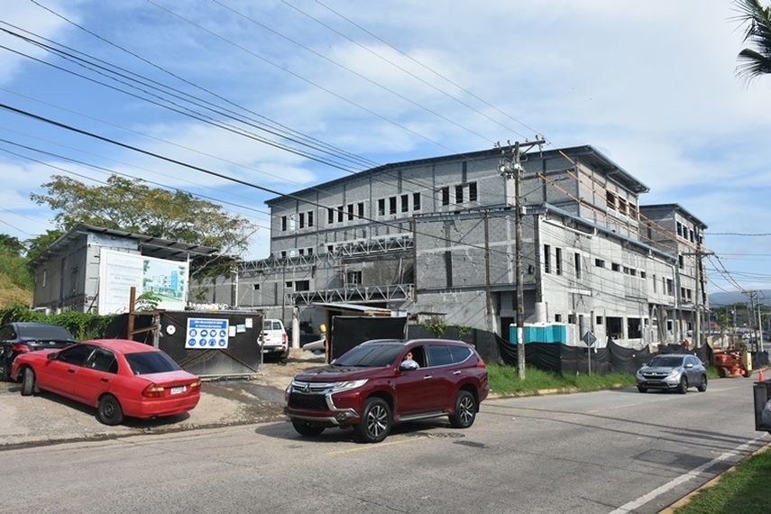 Policlínica de San Antonio supera el 25% de avances en construcción Policlínica de San Antonio supera el 25% de avances en construcción
