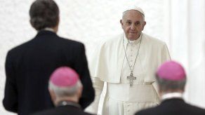 Papa reclama pago equitativo para la mujer Papa reclama pago equitativo para la mujer