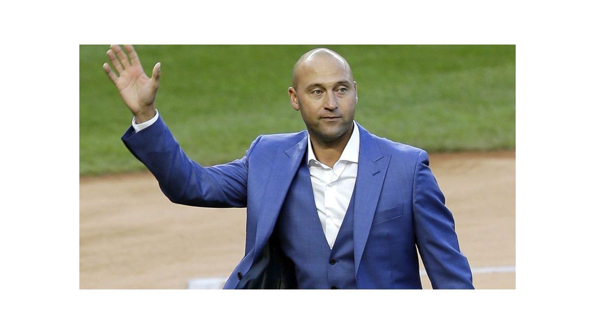 Marlins firman acuerdo para venta a grupo Jeter