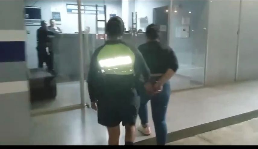 Detención de mujer por la Policía Nacional fue en Juan Díaz.