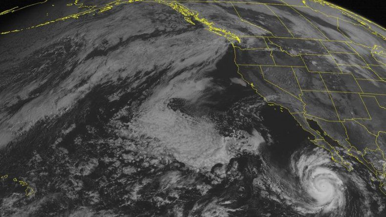 Tormenta Simon se debilita frente a México