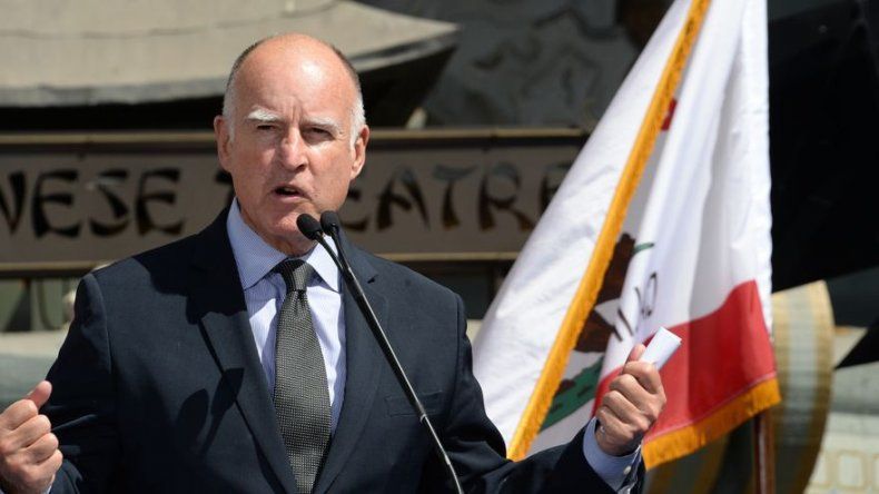 Gobernador de California convierte en ley el derecho a muerte asistida