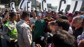 Capriles plantea salida de Torrealba de la dirección de alianza antichavista