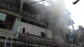 Se registra incendio en caserón deshabitado en Colón