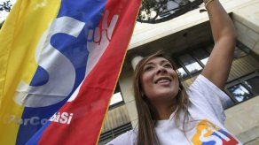 FARC y Gobierno anuncian reglas para cese al fuego y desarme en Colombia