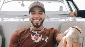 Anuel AA anuncia su regreso a los escenarios