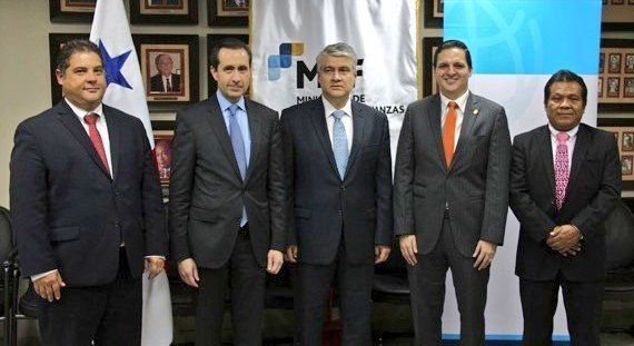 Panamá y Banco Mundial firman préstamo para desarrollo de pueblos indígenas