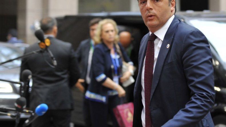Renzi admite que cometió un error al personificar el referéndum sobre Senado