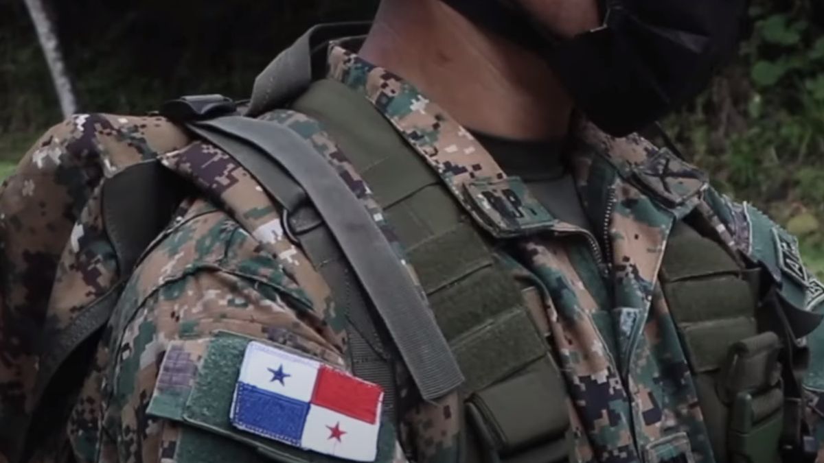 SENAFRONT lamenta el fallecimiento del sargento Moisés A. Castillo. SENAFRONT lamenta el fallecimiento del sargento Moisés A. Castillo.