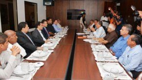 Grupo de Molirena Vive se une a filas del PRD para apoyar a Navarro