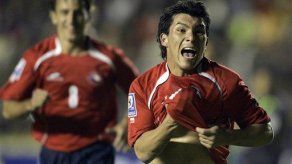 Chile vence la altura y supera 2-0 a Bolivia