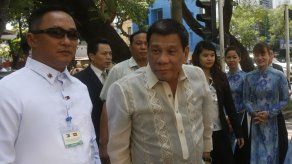 Presidente filipino pide perdón a comunidad judía tras compararse con Hitler