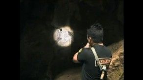 Explorador español cumple seis días atrapado en cueva del Perú