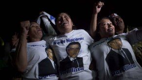 Zacapa aguarda con mensajes de ánimo al licenciado Alfonso Portillo